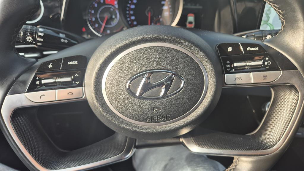 HYUNDAI Avante - Vista 10