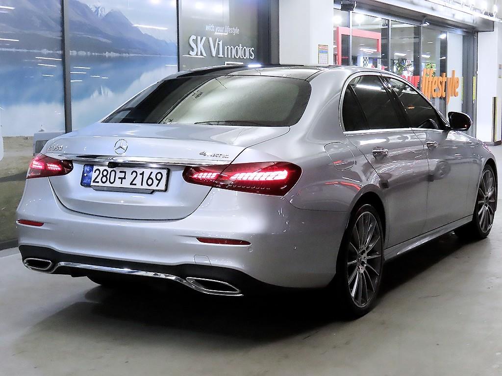 Mercedes Benz E class - Vista 4