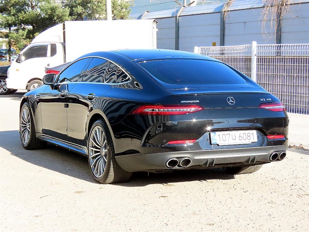 Mercedes Benz AMG GT - Vista 3