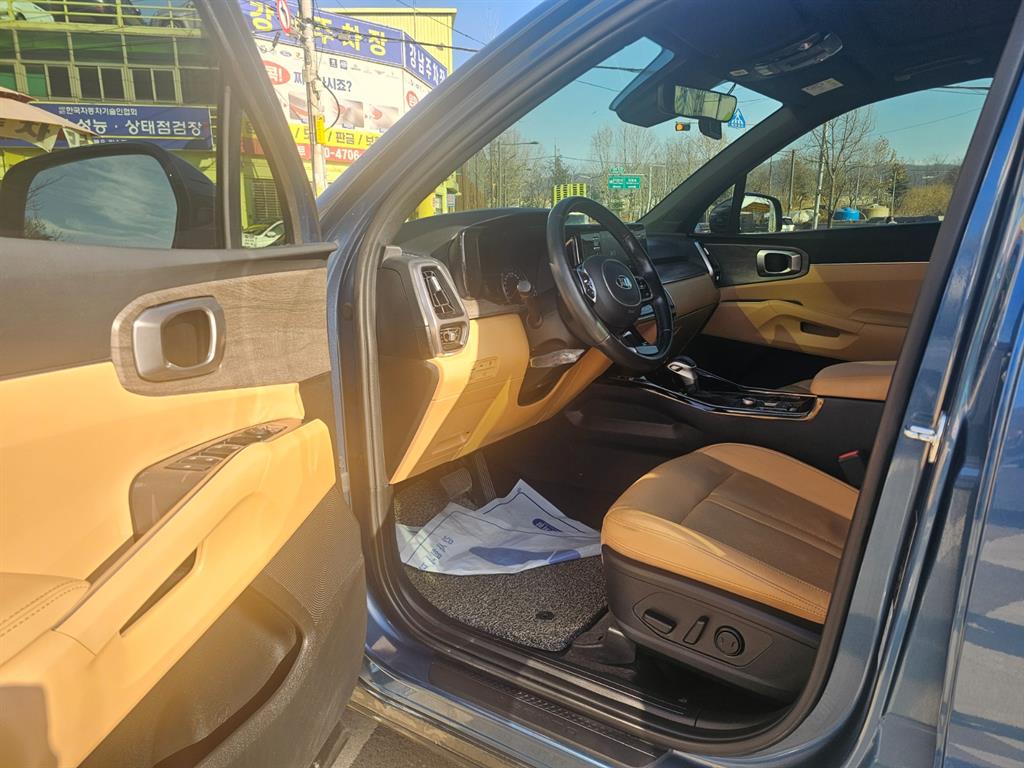 KIA Sorento - Vista 9