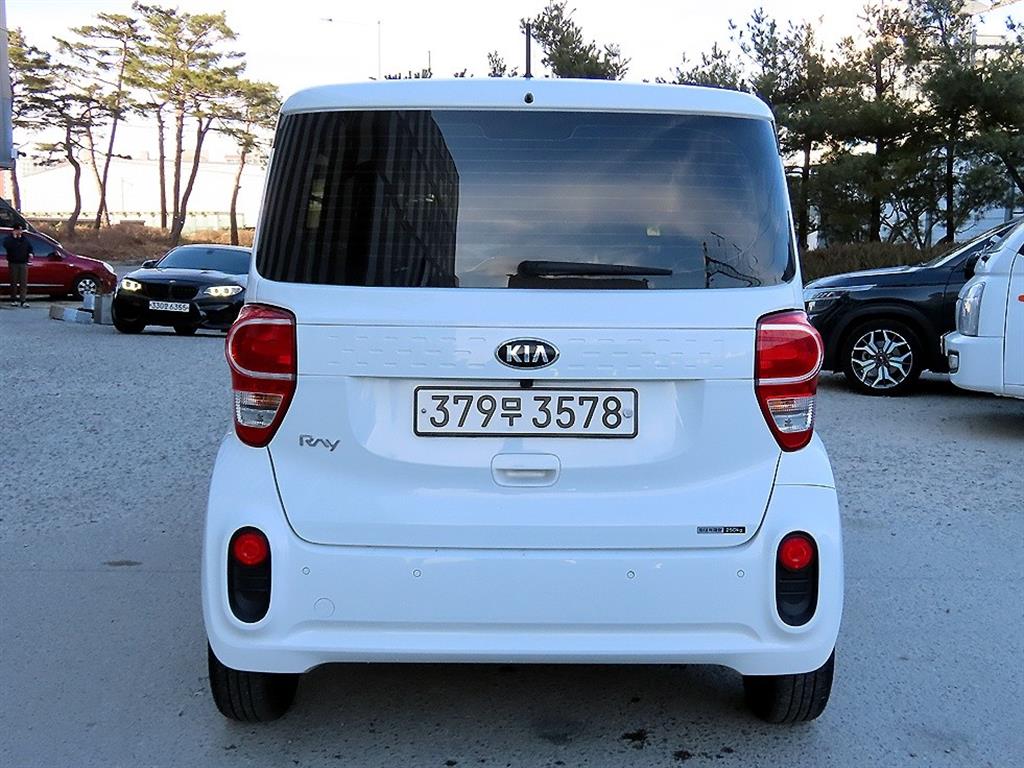 KIA Ray - Vista 4