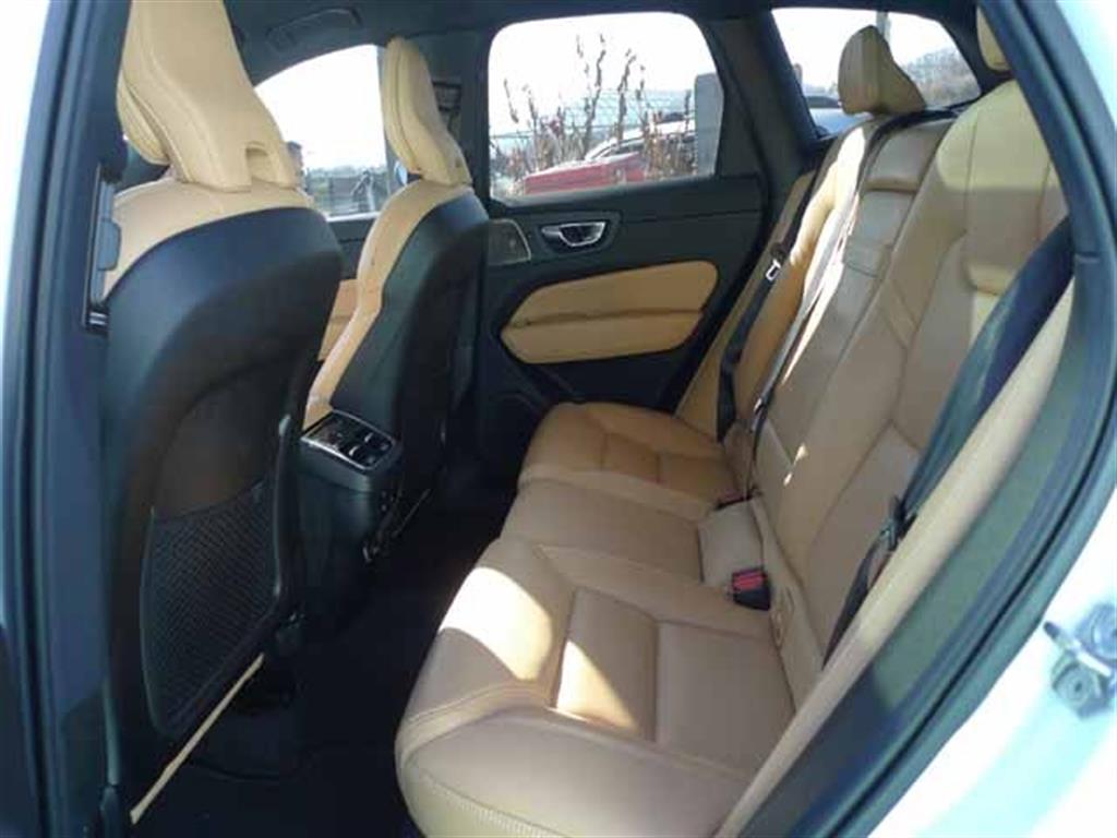 Volvo XC60 - Vista 11