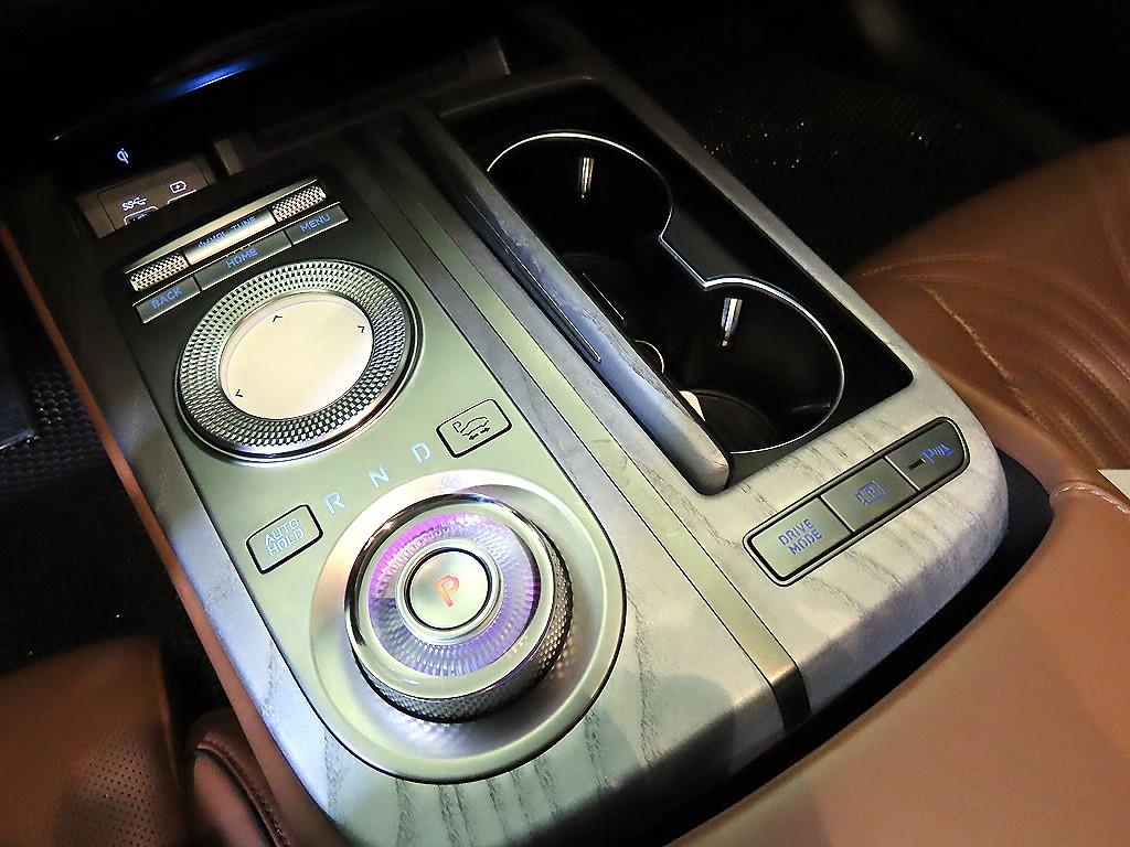 Genesis G80 - Vista 12