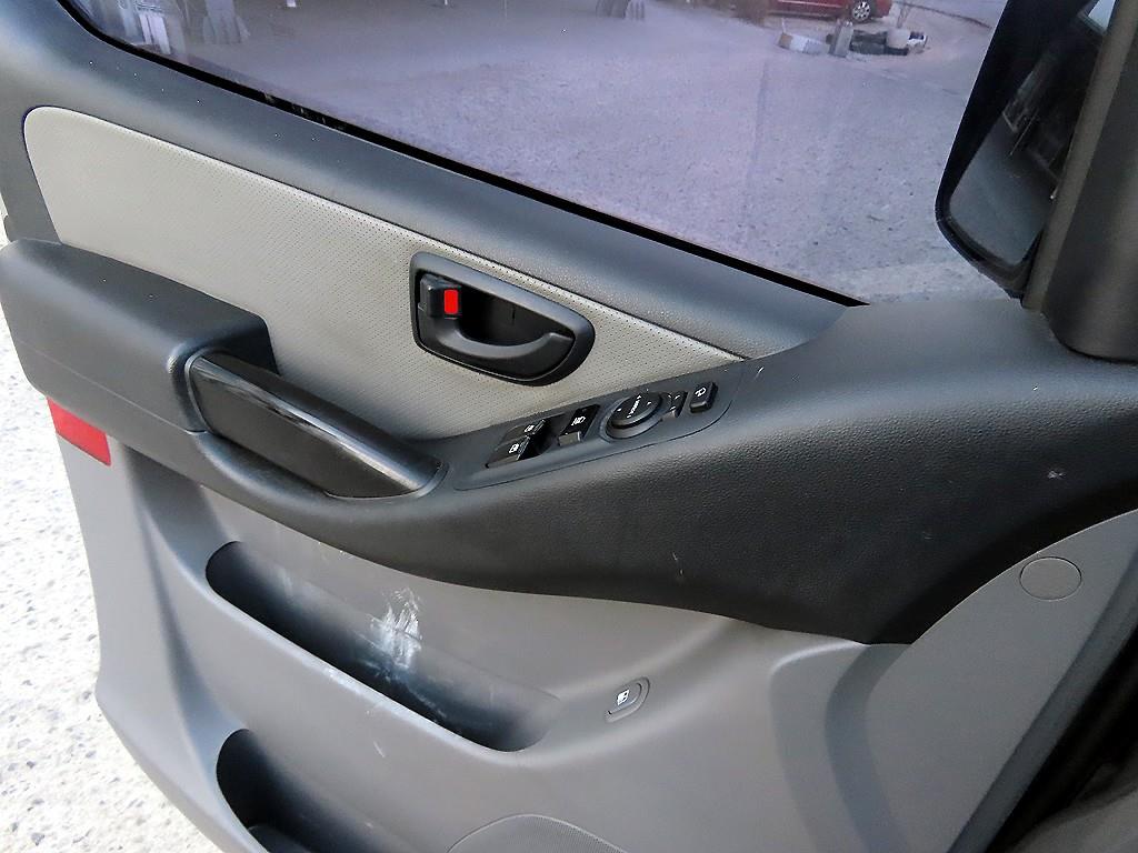 HYUNDAI Starex - Vista 11