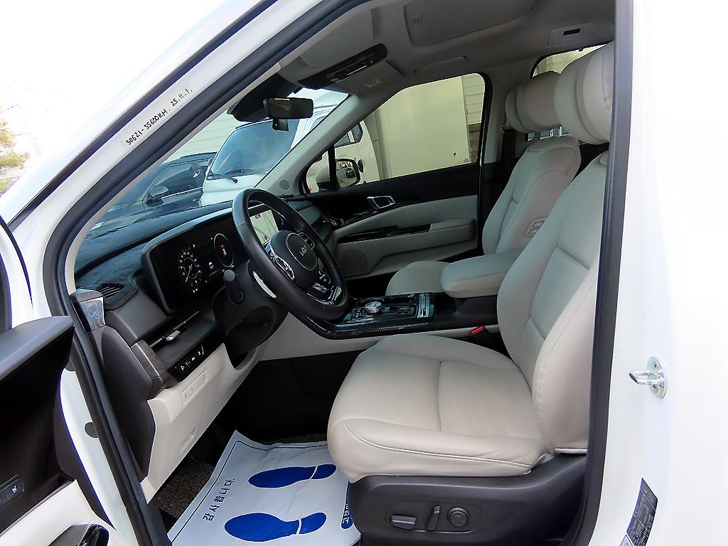 KIA Carnival - Vista 5