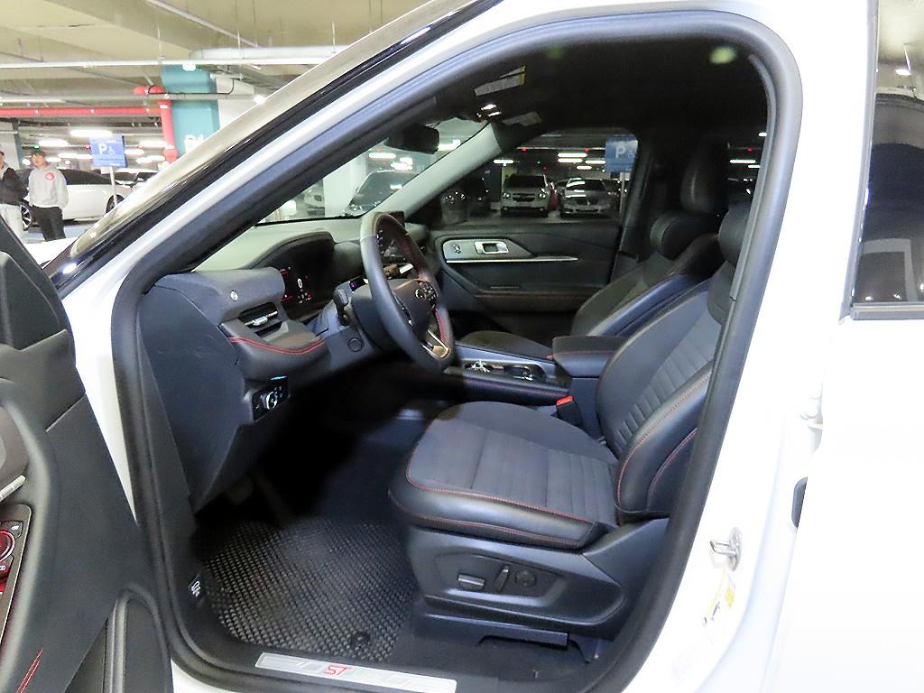 Ford Explorer - Vista 6