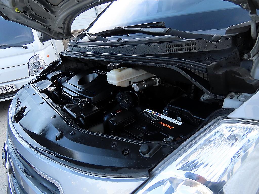 HYUNDAI Starex 2016 Gris - Importación desde Corea - HF Imports Iquique - Foto 18