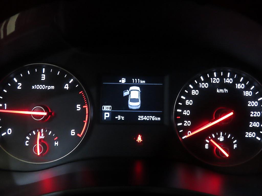 KIA K7 - Vista 9