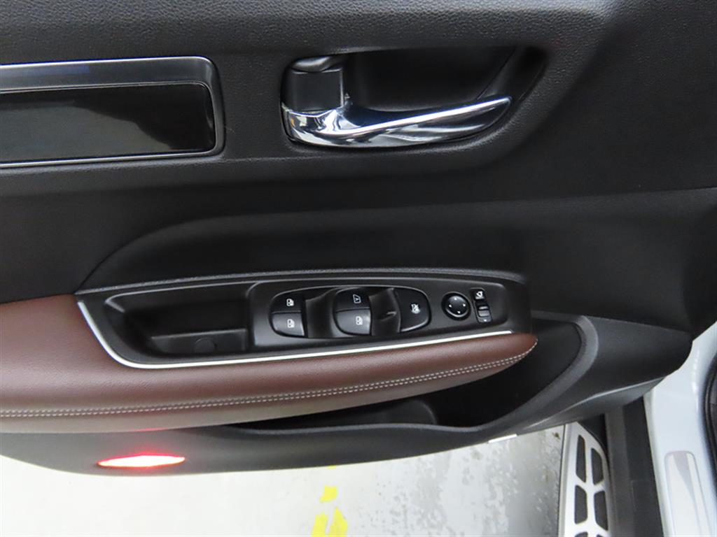 SAMSUNG QM6 - Vista 12