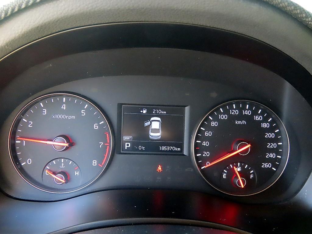 KIA K7 - Vista 8