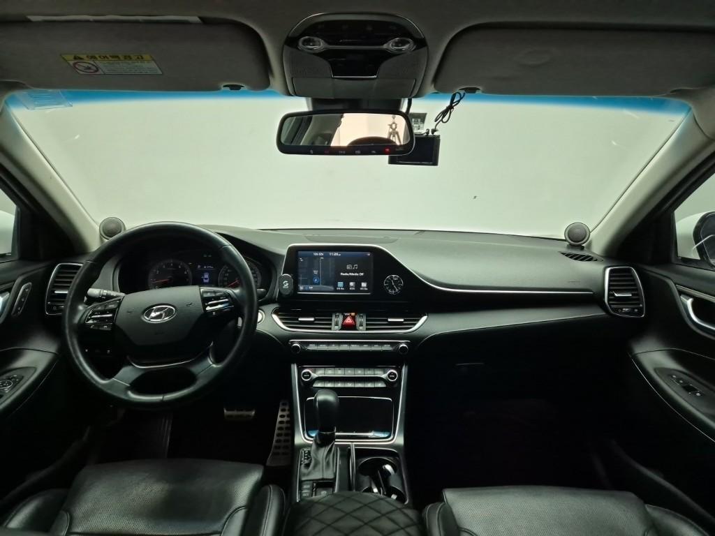 HYUNDAI Grandeur - Vista 7