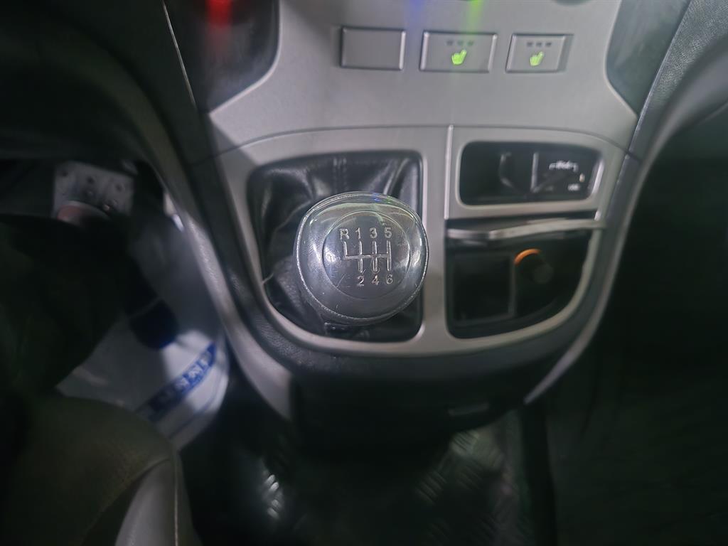 HYUNDAI Starex 2015 Plateado - Importación desde Corea - HF Imports Iquique - Foto 15