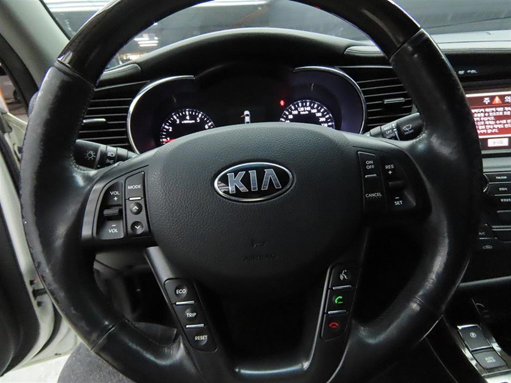 KIA K5 - Vista 8
