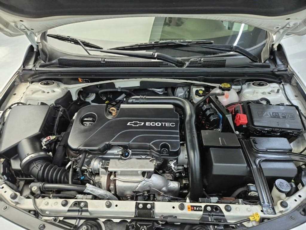 Chevrolet Malibu - Vista 5