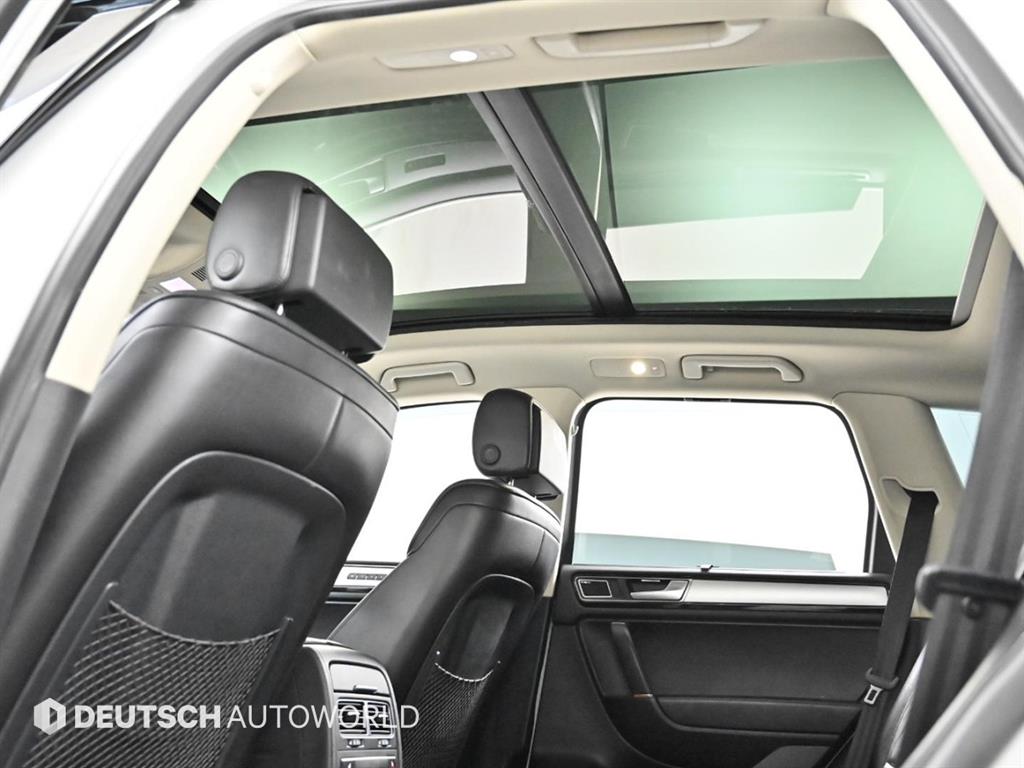 Volkswagen Touareg 2016 Blanco - Importación desde Corea - HF Imports Iquique - Foto 19