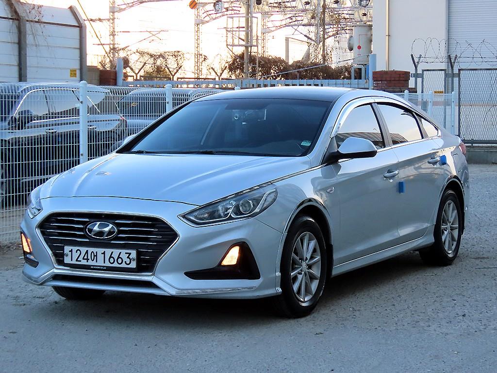 HYUNDAI Sonata - Vista 2