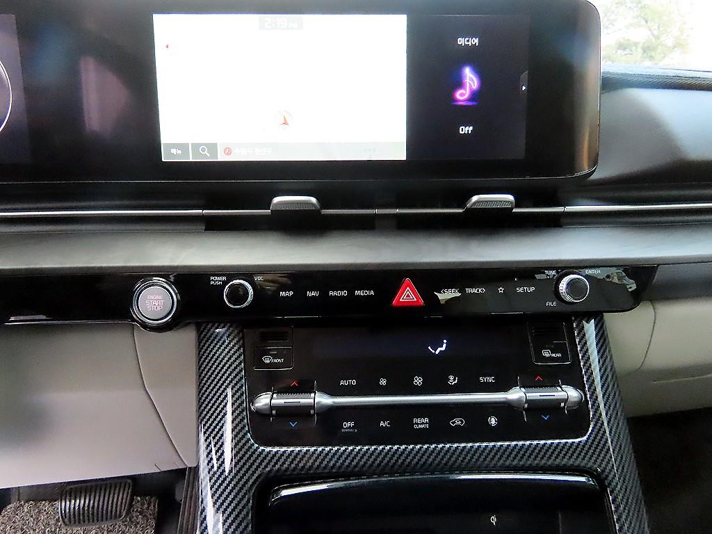 KIA Carnival - Vista 12