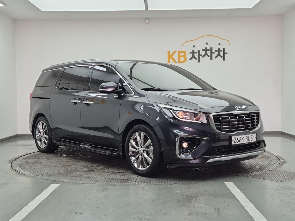 KIA Carnival - Vista 2