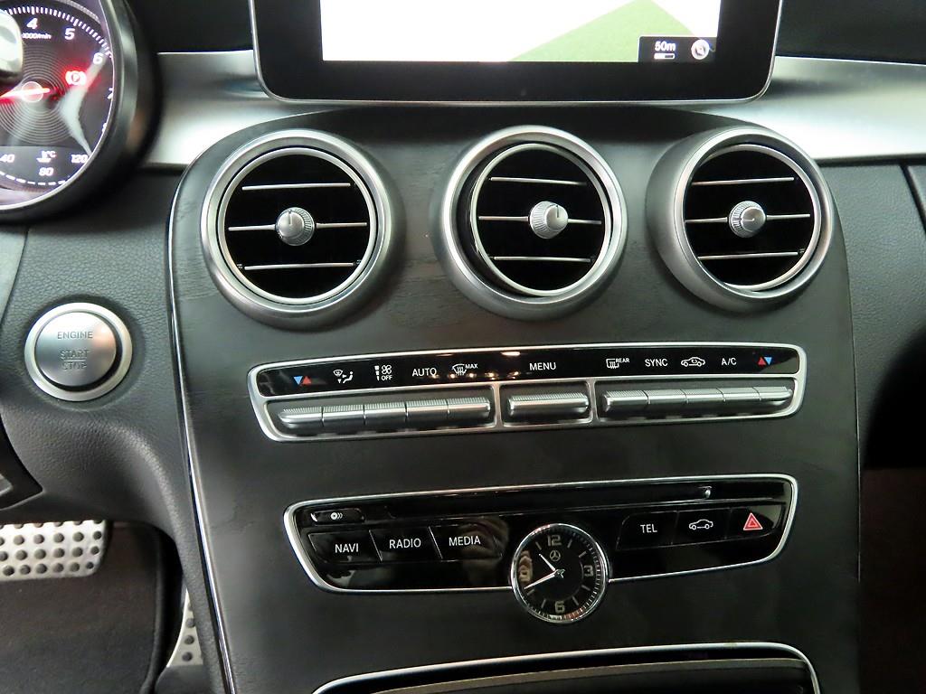 Mercedes Benz C Class - Vista 11