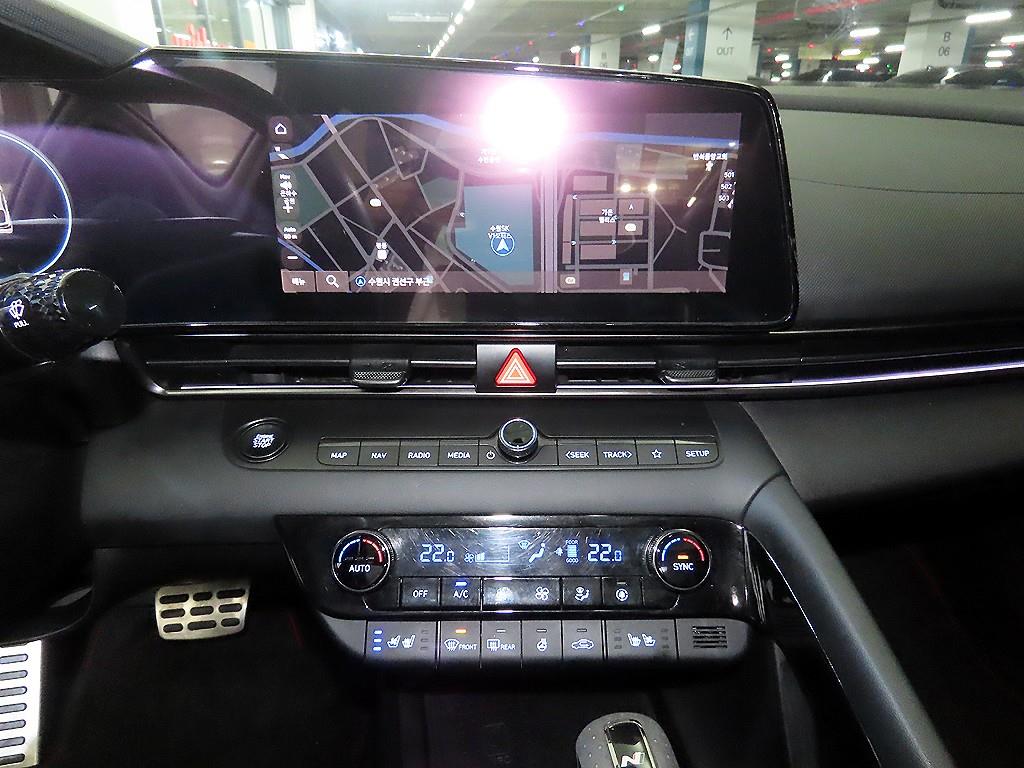 HYUNDAI Avante - Vista 11