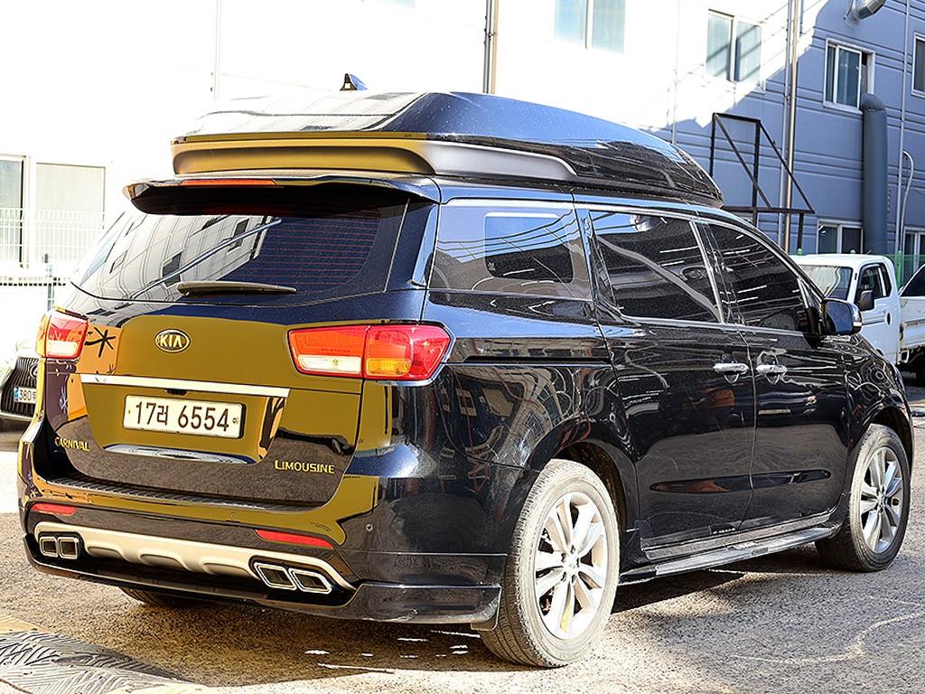 KIA Carnival - Vista 7