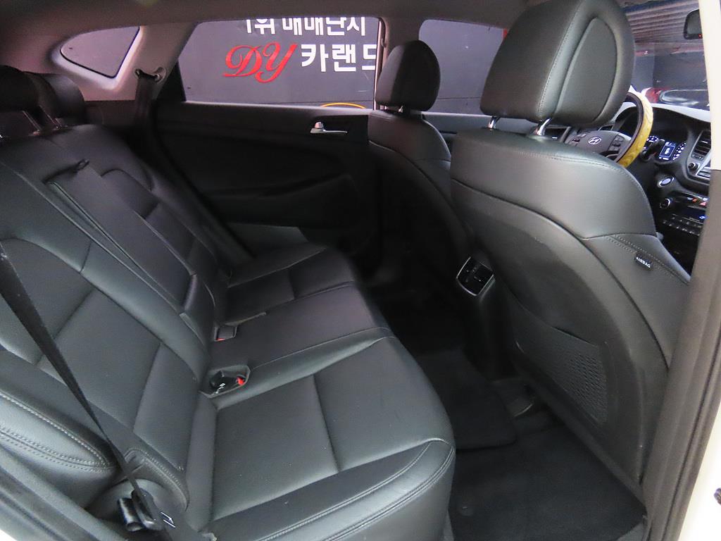 HYUNDAI Tucson - Vista 7