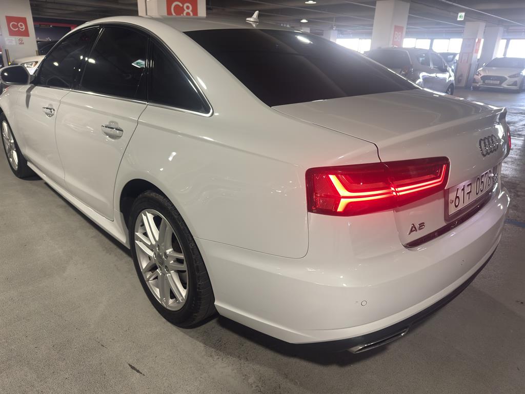 Audi A6 - Vista 6
