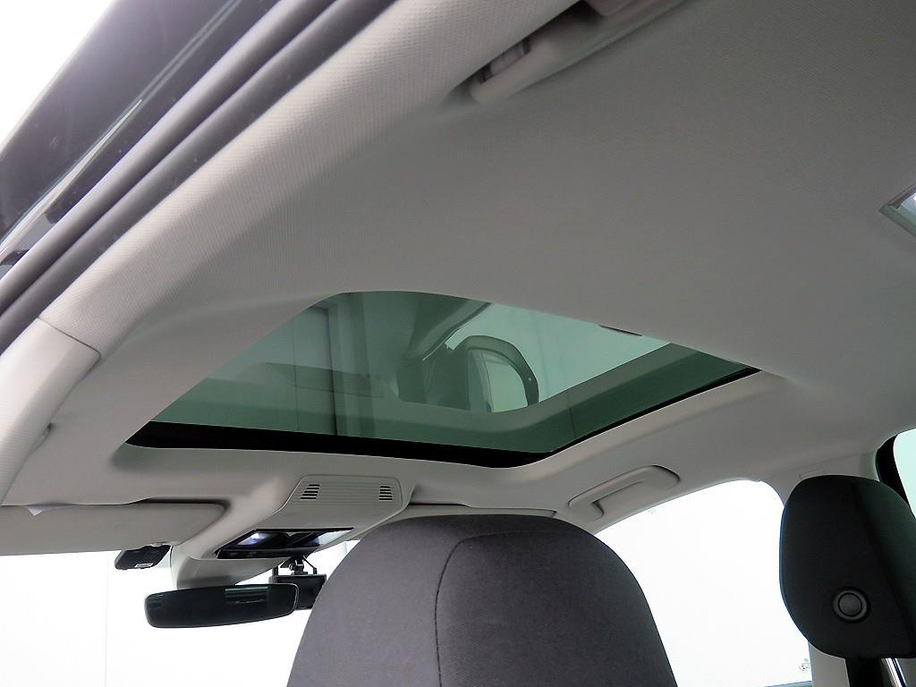 Volkswagen Golf - Vista 10