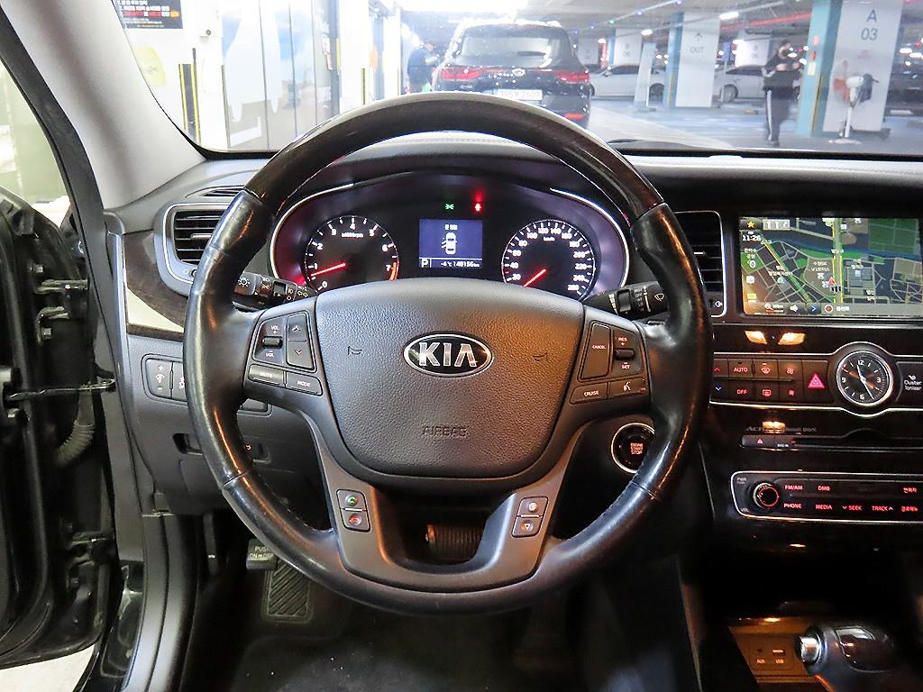 KIA K7 - Vista 8