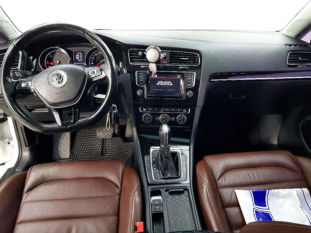 Volkswagen Golf - Vista 5
