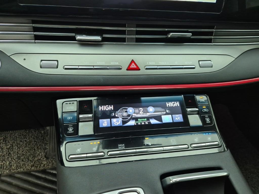 HYUNDAI Grandeur - Vista 10