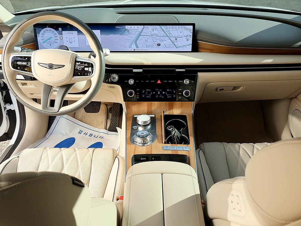 Genesis G80 - Vista 9