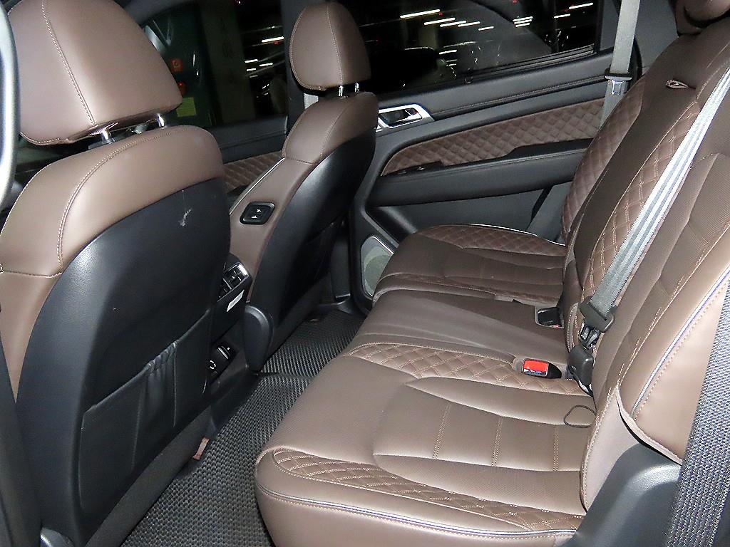 Ssangyong Rexton - Vista 7