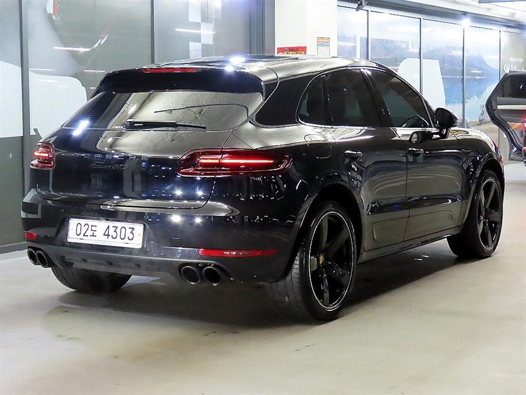 Porsche Macan - Vista 4