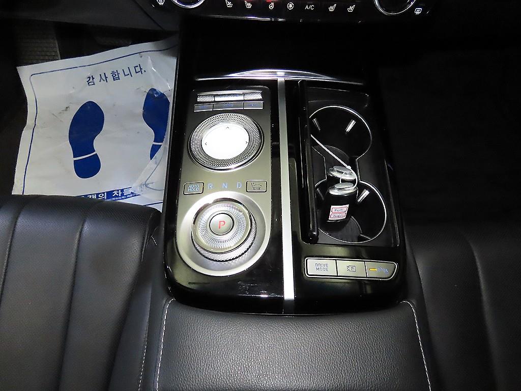 Genesis G80 - Vista 12