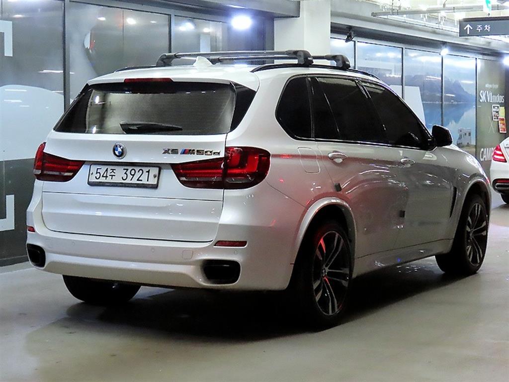 BMW X5 - Vista 4