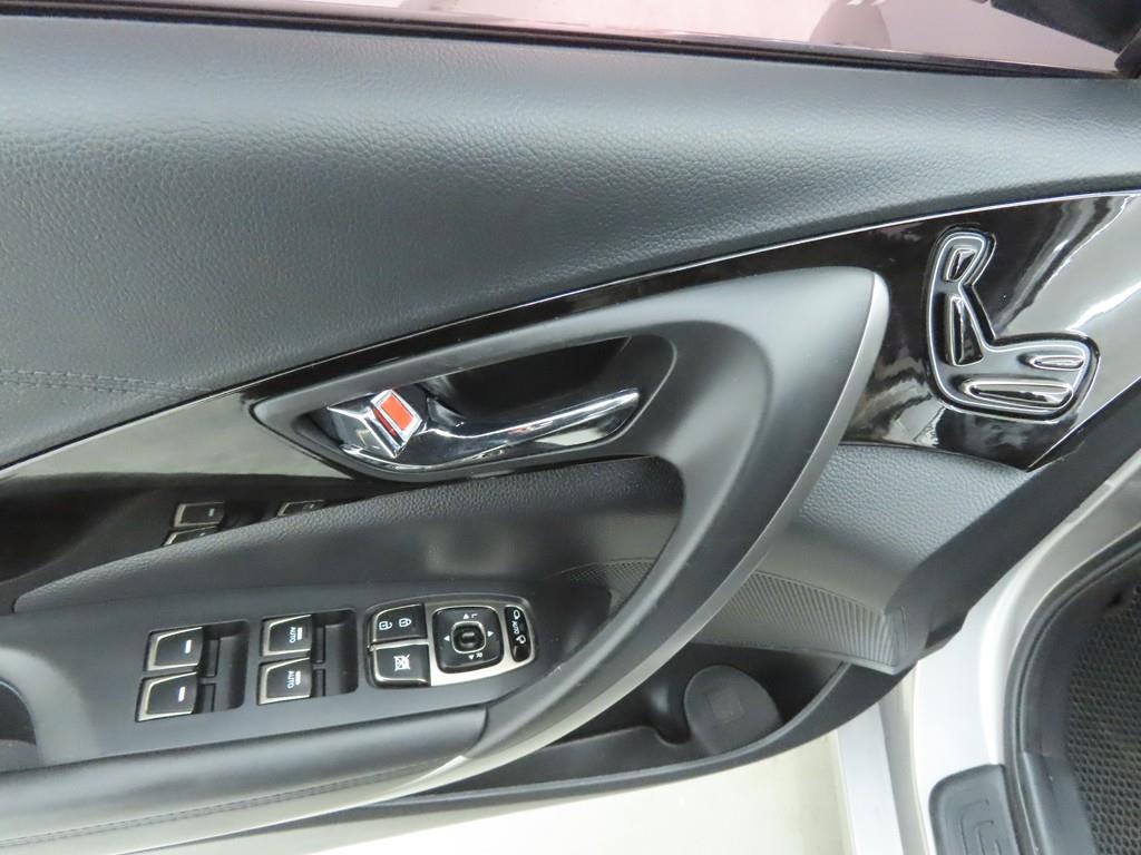 HYUNDAI Grandeur - Vista 9