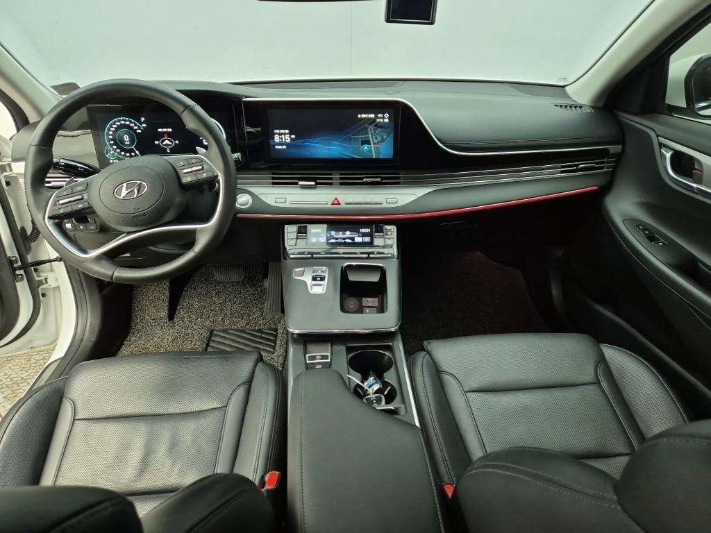 HYUNDAI Grandeur - Vista 5