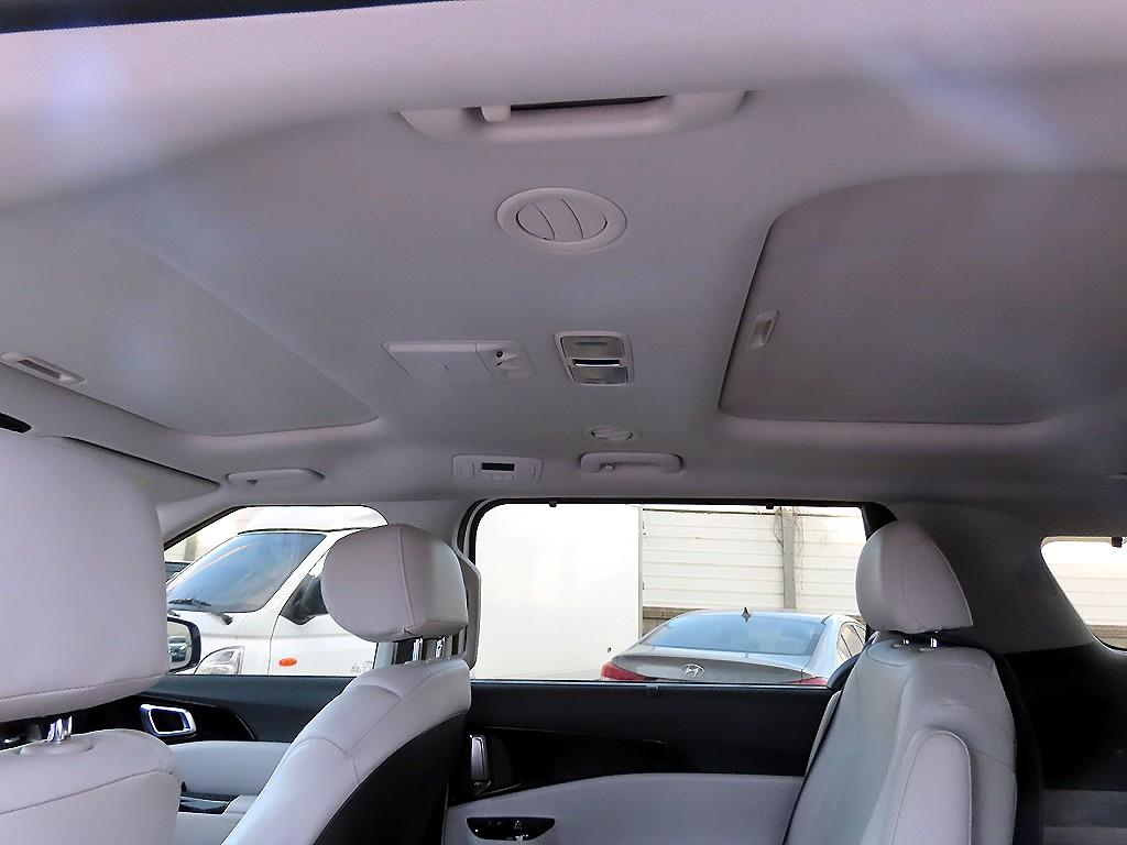 KIA Carnival 2023 Blanco - Importación desde Corea - HF Imports Iquique - Foto 16