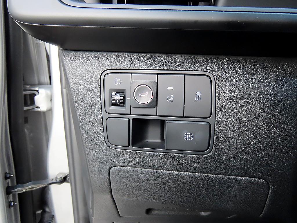 HYUNDAI Staria - Vista 12