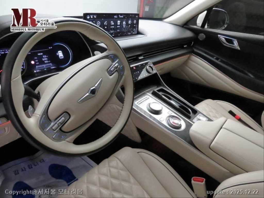 Genesis GV80 - Vista 7