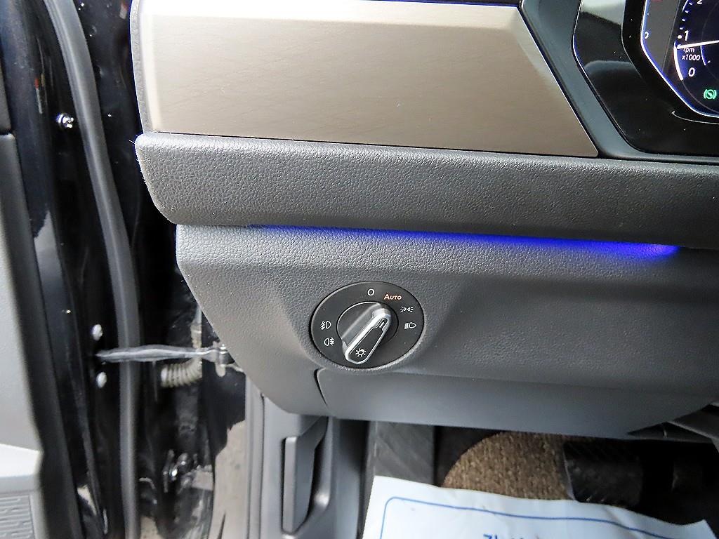 Volkswagen Jetta - Vista 12