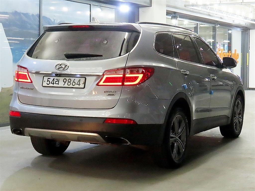 HYUNDAI Maxcruz - Vista 4