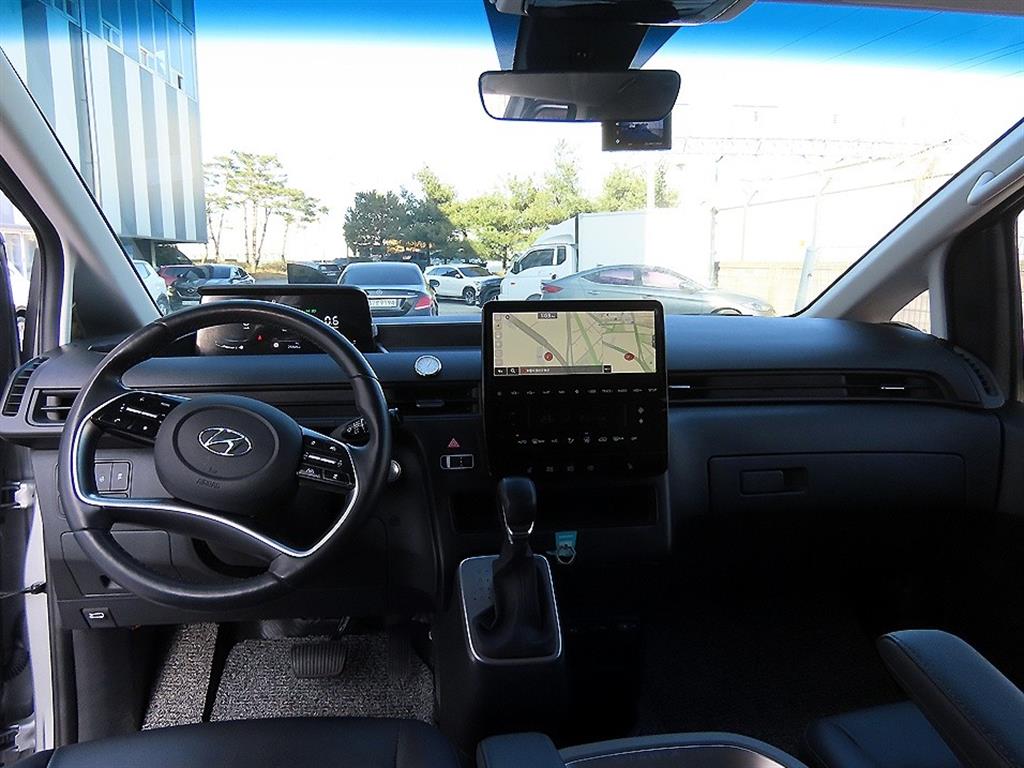 HYUNDAI Staria - Vista 7