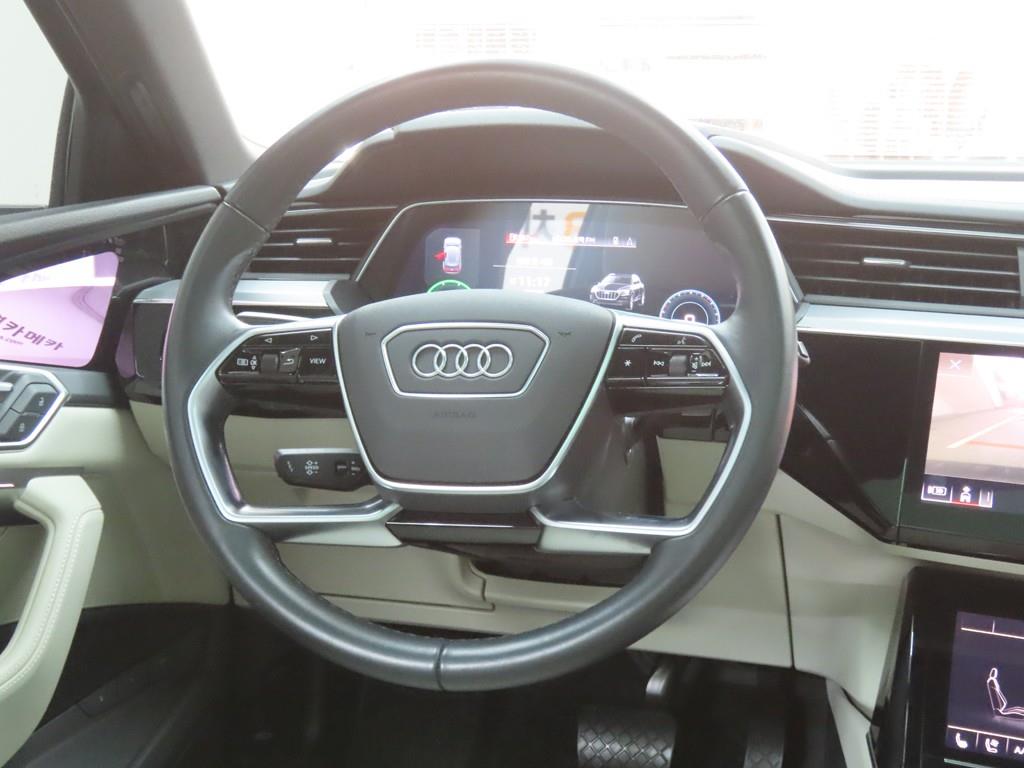 Audi e-Tron 2023 Negro - Importación desde Corea - HF Imports Iquique - Foto 16