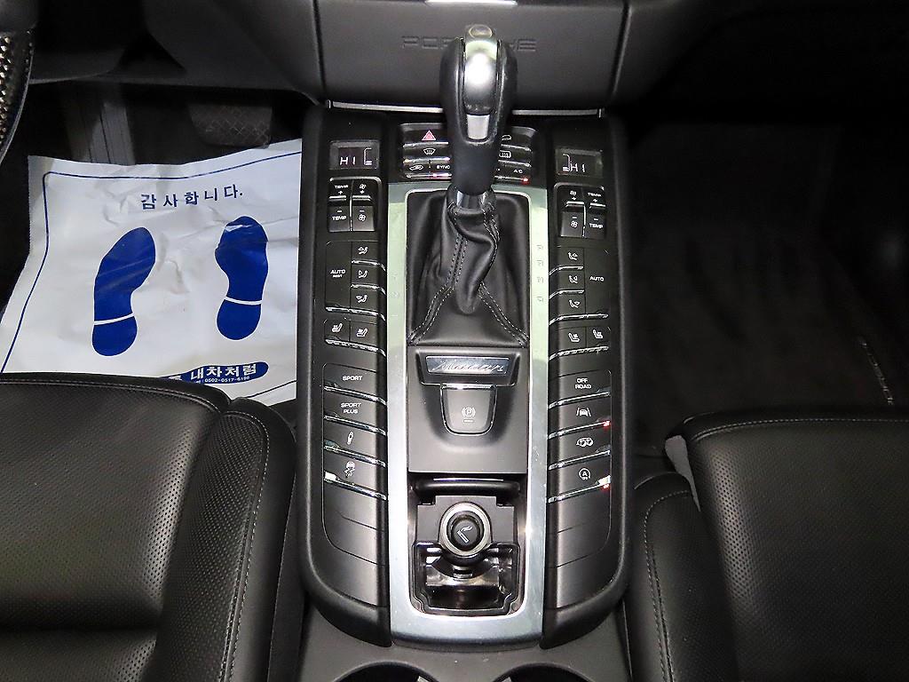 Porsche Macan - Vista 12