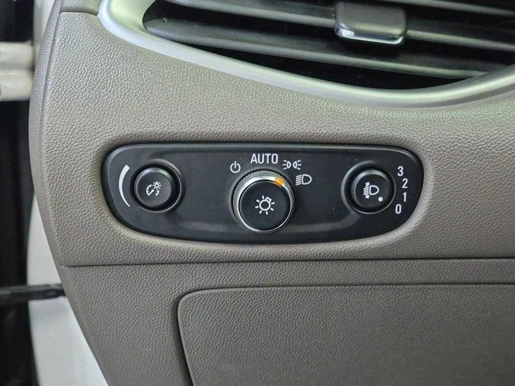 Chevrolet Malibu 2017 Blanco - Importación desde Corea - HF Imports Iquique - Foto 18