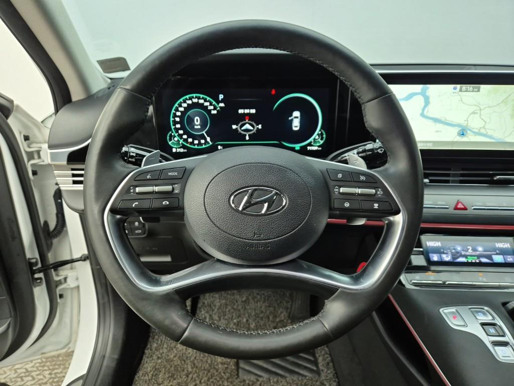 HYUNDAI Grandeur - Vista 9