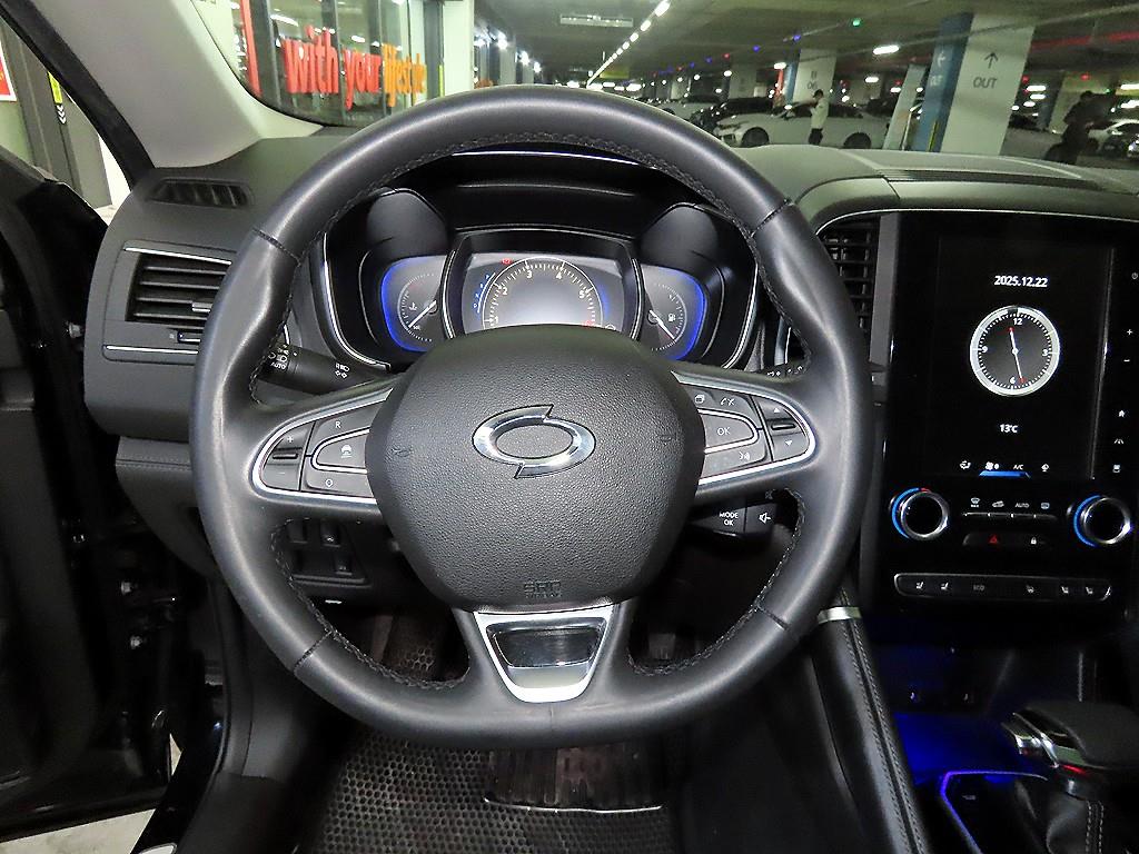 SAMSUNG QM6 - Vista 8