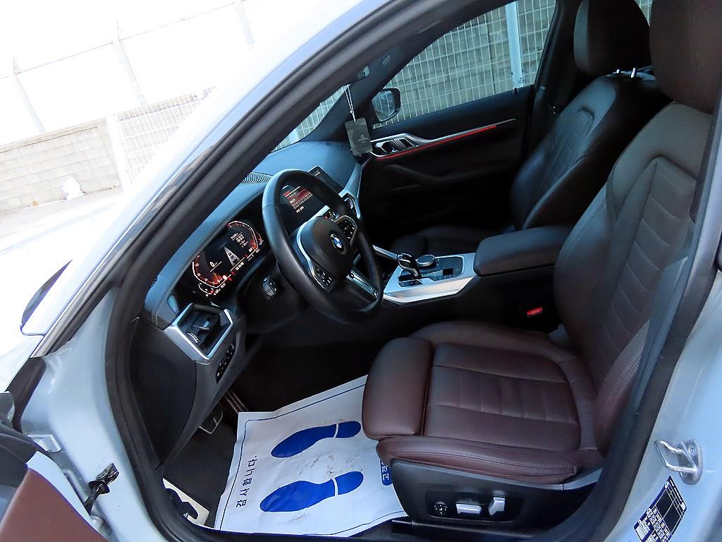 BMW 4 Series - Vista 5